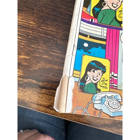 Archie Comics Archie Series No #249 December 1975 Edition Vintage Bagged Boarded - Picture 3 of 6